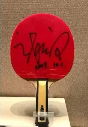 Kong Linghui's Kong Fang carbon blade with gourd-shaped AN anatomic handle