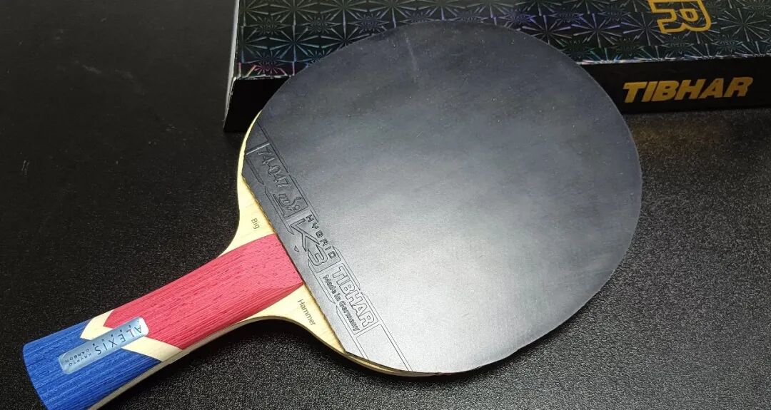 Matsudaira Kenta Carbon blade paired with Tibhar K3 and MK rubber sheets